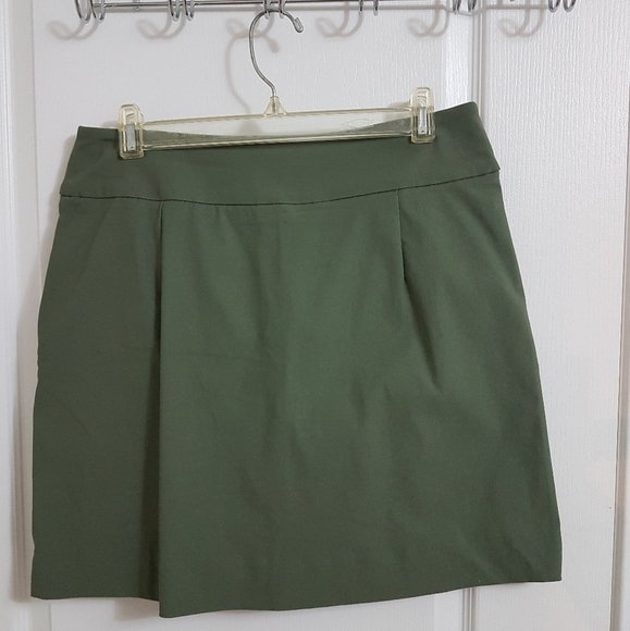 Skort - Picture 2 of 3